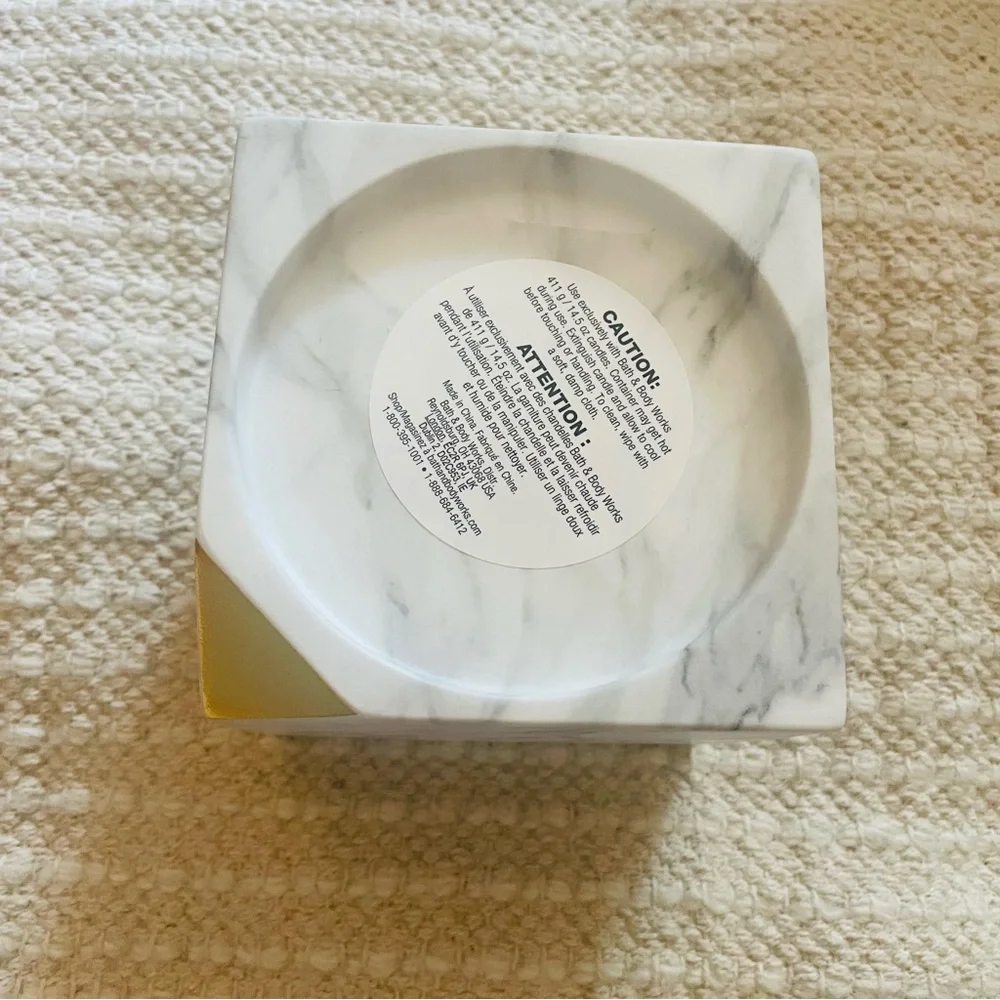 NEW BATH & BODY WORKS 3 Wick Candle Holder - Picture 4 of 5